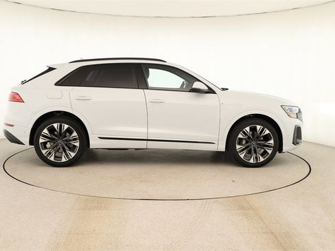 New 2026 Audi Q8 Premium Plus image 8