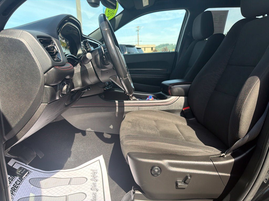 Used 2023 Dodge Durango GT AWD/4WD image 11