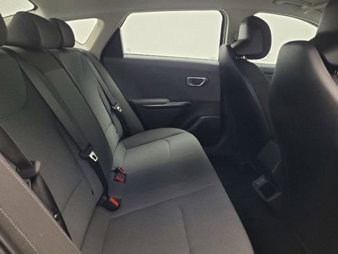 Used 2025 Kia K4 FWD image 19