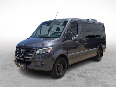 Used 2021 Mercedes-Benz Sprinter 2500 image 5