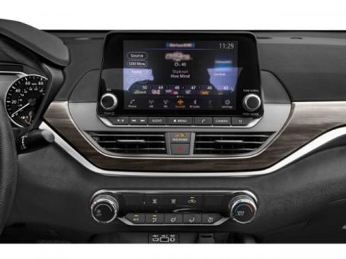 Used 2023 Nissan Altima 2.5 SV w/ SV Premium Package image 13