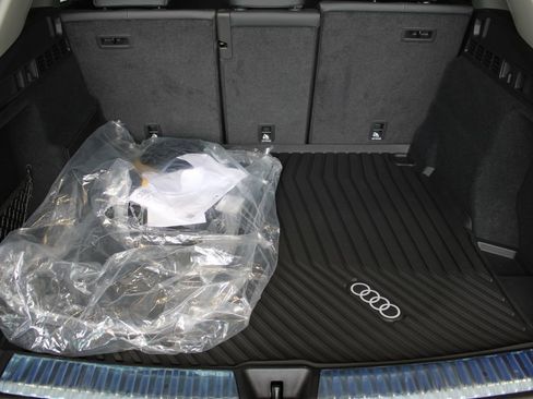 New 2025 Audi Q5 2.0T Premium Plus image 23