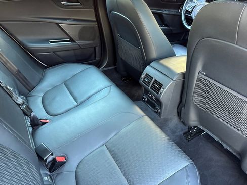 Used 2017 Jaguar XE First Edition image 31
