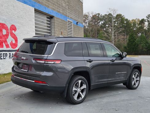New 2025 Jeep Grand Cherokee L Limited w/ Trailer Tow Package image 7