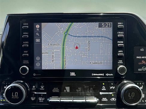 Used 2020 Toyota Highlander Limited image 20