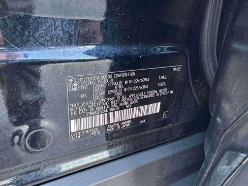 Used 2022 Toyota RAV4 SE image 10