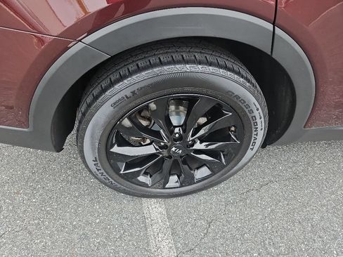Used 2020 Kia Sorento S AWD/4WD image 11