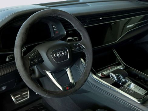 Used 2025 Audi RS Q8 performance image 10