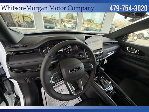 New 2026 Jeep Compass Latitude image 10