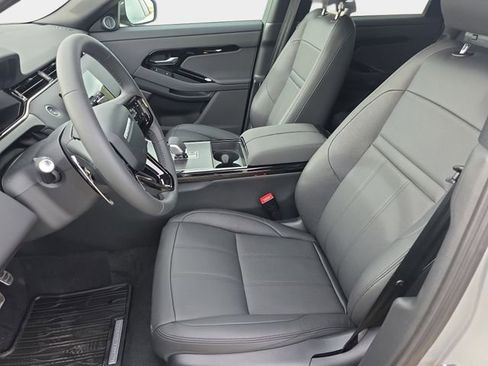 New 2026 Land Rover Range Rover Evoque Dynamic SE AWD/4WD image 11