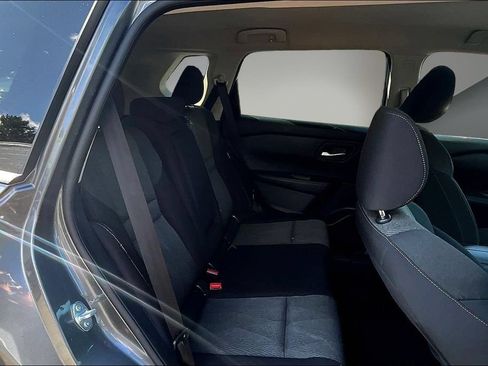 Used 2025 Nissan Rogue SV AWD/4WD image 25