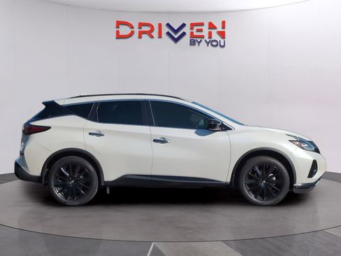 Used 2023 Nissan Murano SV w/ SV Midnight Edition Package FWD image 6