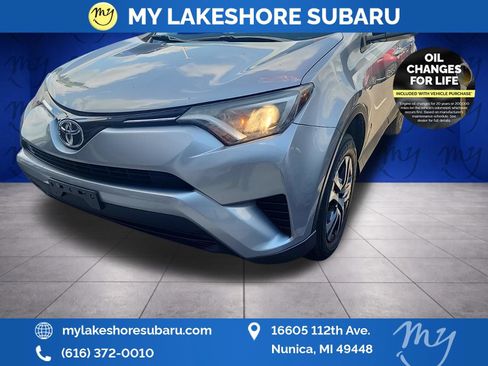 Used 2016 Toyota RAV4 LE AWD/4WD image 3