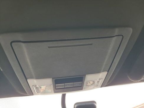 Used 2017 Ford Expedition Limited image 22