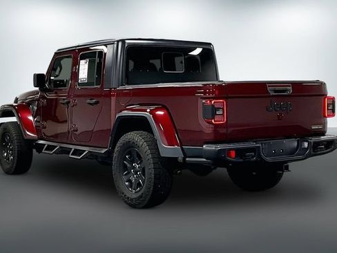 Used 2021 Jeep Gladiator Sport AWD/4WD image 5