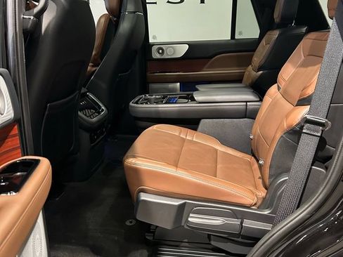 Used 2024 Lincoln Navigator Reserve w/ Equipment Group 201A AWD/4WD image 37