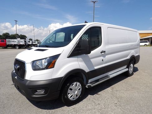 Used 2025 Ford Transit 250 Low Roof w/ Exterior Upgrade Package RWD image 3
