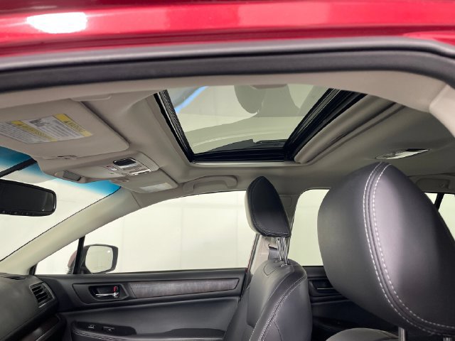 Used 2017 Subaru Outback 2.5i Limited w/ Popular Package #5 AWD/4WD image 11