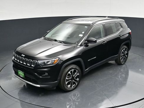 Certified 2022 Jeep Compass Limited image 48
