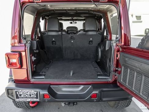 Used 2021 Jeep Wrangler Unlimited Rubicon w/ LED Lighting Group AWD/4WD image 5