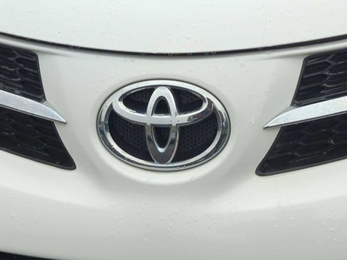 Used 2015 Toyota RAV4 XLE image 12