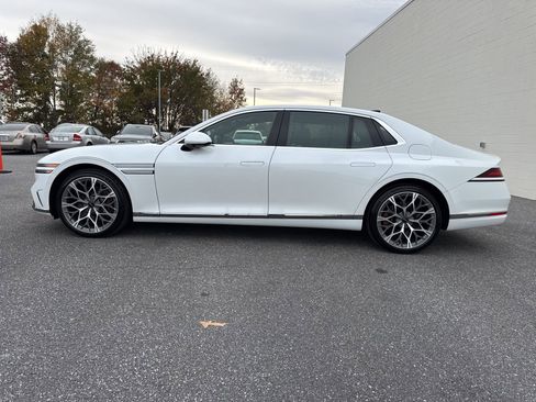 Used 2025 Genesis G90 3.5T image 4