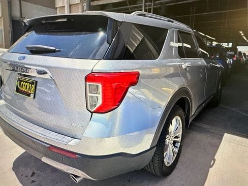 Used 2024 Ford Explorer Limited AWD/4WD image 5