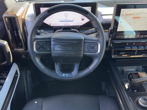 Used 2024 GMC Hummer EV 2X w/ LPO, Roof Cross Rail Package image 16