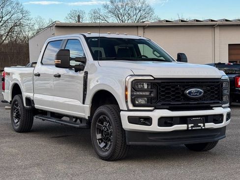 Used 2024 Ford F250 XL w/ STX Appearance Package AWD/4WD image 1