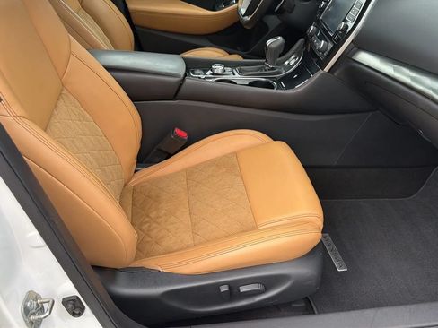 Used 2016 Nissan Maxima SR w/ Interior Lighting Package FWD image 26