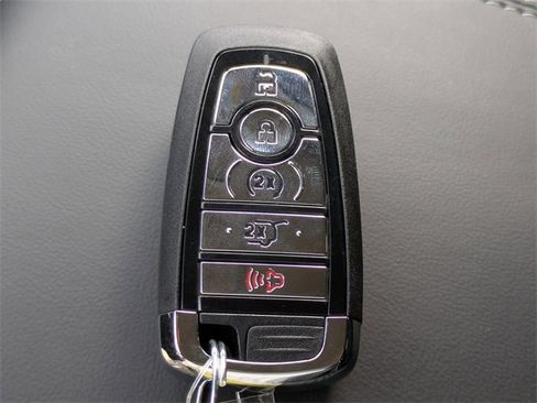 New 2026 Lincoln Corsair Reserve image 29