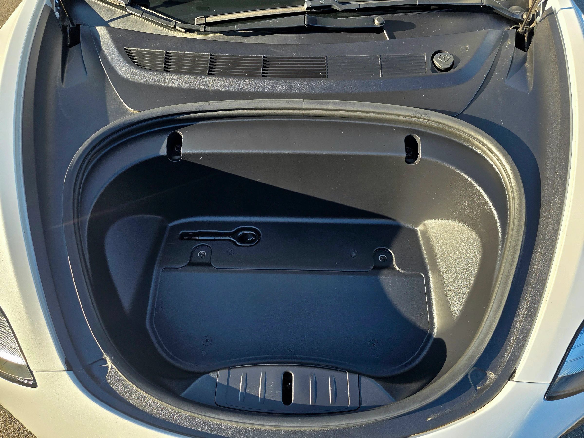 Used 2020 Tesla Model 3 Standard Range Plus RWD image 61