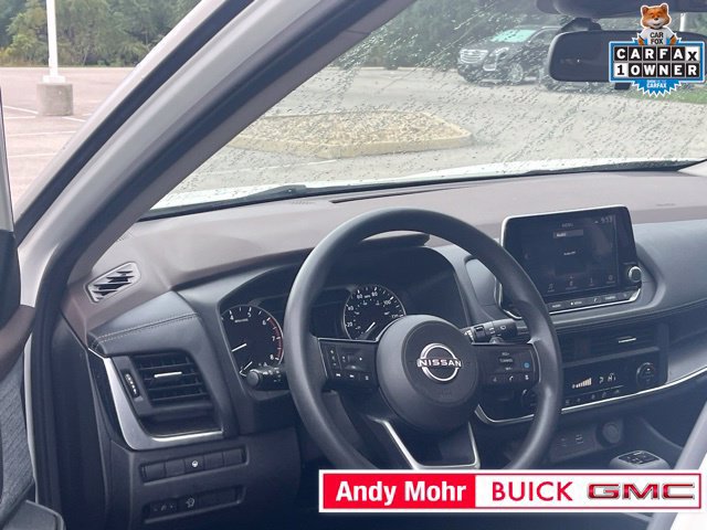 Used 2023 Nissan Rogue SV AWD/4WD image 8