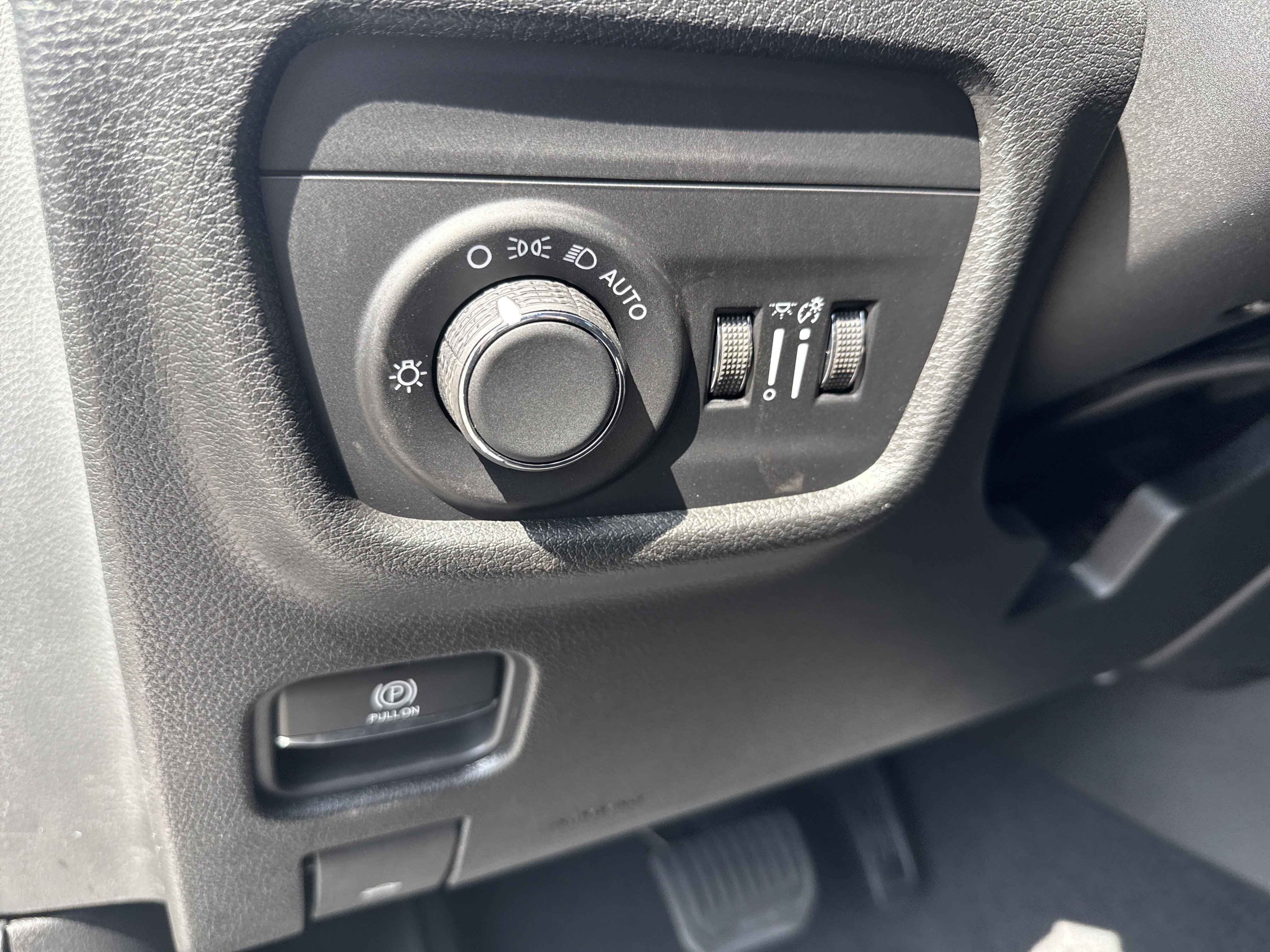 New 2026 Jeep Grand Cherokee Altitude RWD image 31