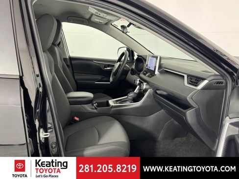 Certified 2024 Toyota RAV4 XLE image 21