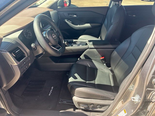 Used 2023 Nissan Rogue SL w/ SL Premium Package FWD image 16