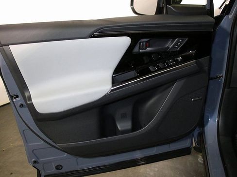 Used 2023 Subaru Solterra AWD image 25