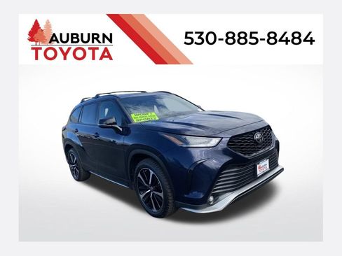 Used 2022 Toyota Highlander XSE AWD/4WD image 1