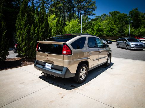 Used 2002 Pontiac Aztek 2WD image 10
