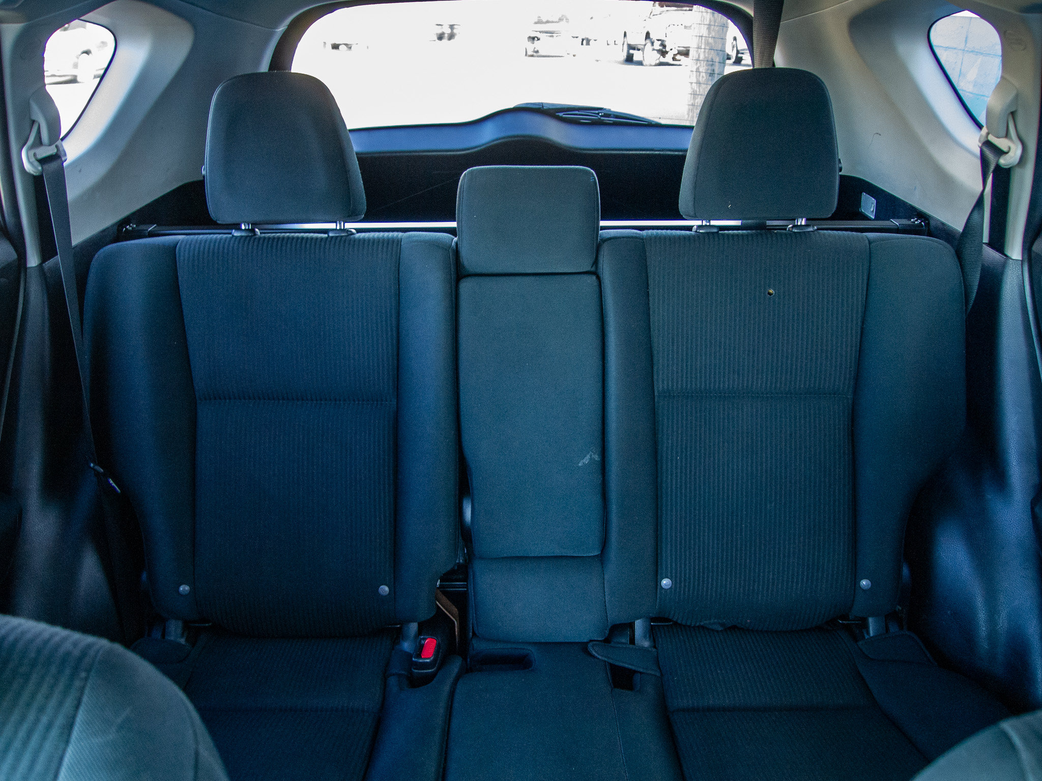 Used 2017 Toyota RAV4 LE w/ Carpet Mat Package AWD/4WD image 24