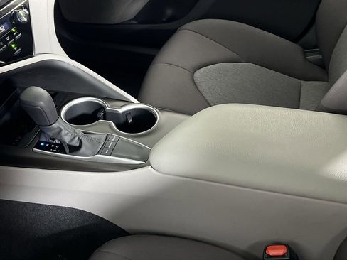 Used 2023 Toyota Camry LE image 20