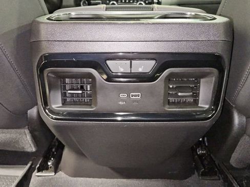 Used 2024 Chevrolet Silverado 1500 ZR2 AWD/4WD image 29