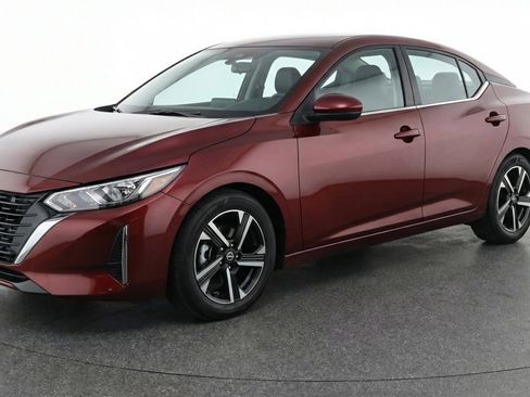 Used 2025 Nissan Sentra SV FWD image 3