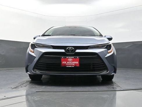 Used 2024 Toyota Corolla LE FWD image 32