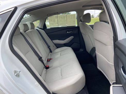 Used 2023 Honda Accord EX image 14
