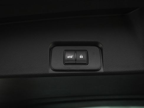 Used 2023 Nissan Rogue SV w/ SV Premium B Package AWD/4WD image 19