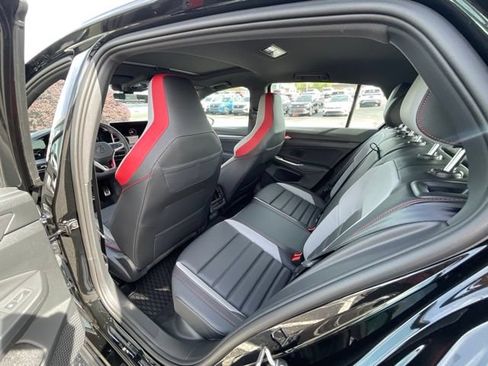 Used 2026 Volkswagen GTI SE FWD image 5
