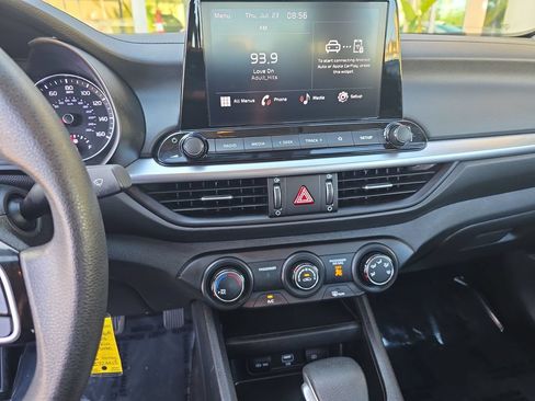 Used 2024 Kia Forte LXS FWD image 12