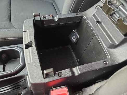 Used 2018 Jeep Wrangler Unlimited Sport S AWD/4WD image 62