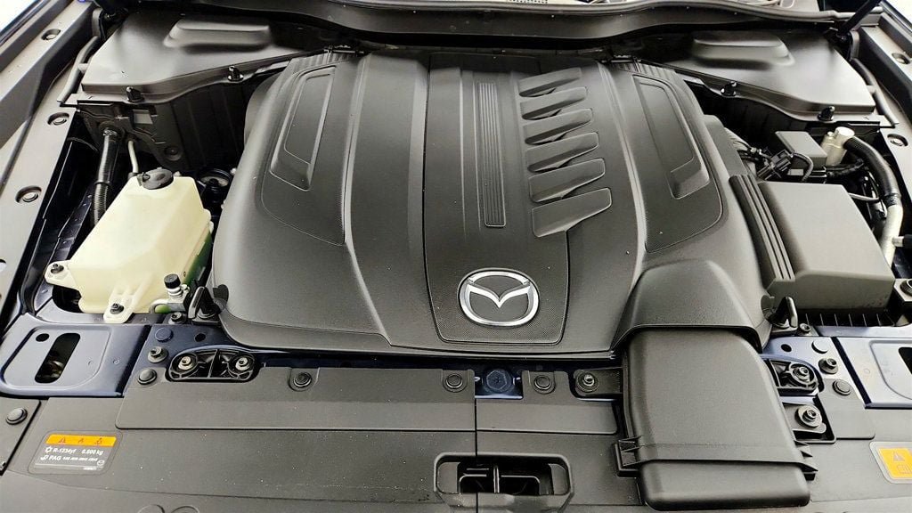 Used 2025 MAZDA CX-90 3.3 Turbo w/ Preferred Package AWD/4WD image 27